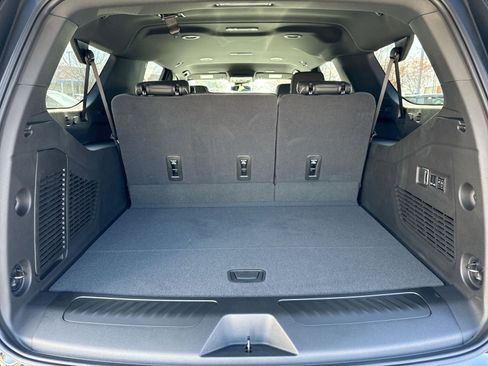 New 2026 GMC Yukon XL Elevation image 21