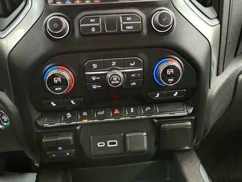 Used 2021 Chevrolet Silverado 1500 RST AWD/4WD image 34