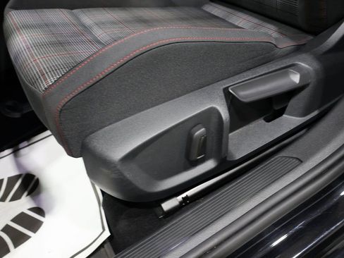 Used 2024 Volkswagen GTI SE image 10