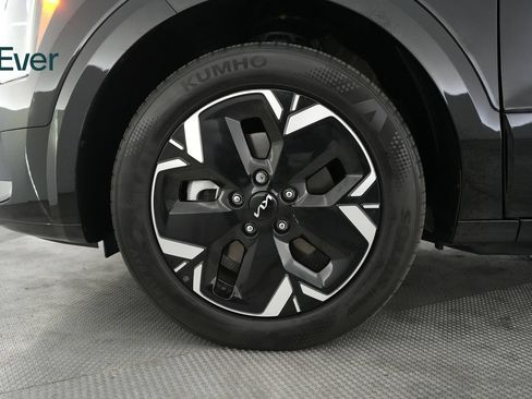 Used 2024 Kia Niro Wind FWD image 19