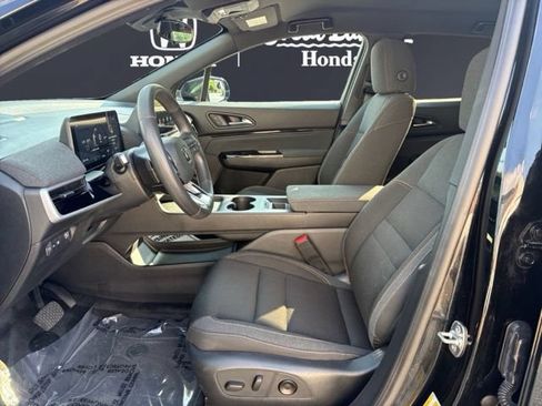 Used 2024 Honda Prologue EX image 9