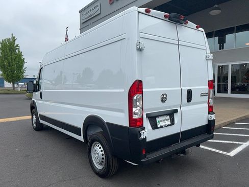New 2026 RAM ProMaster 2500 w/ Upfitter's Prep Package FWD image 9