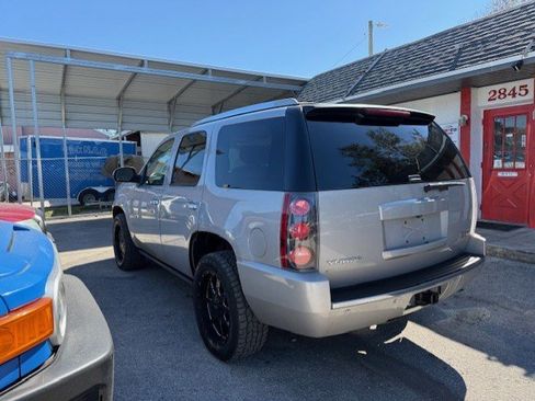 Used 2008 GMC Yukon Denali image 7