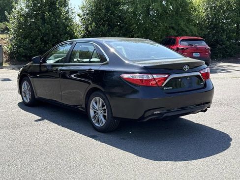 Used 2016 Toyota Camry SE FWD image 4