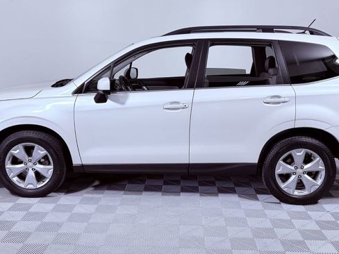 Used 2015 Subaru Forester 2.5i Limited AWD/4WD image 6