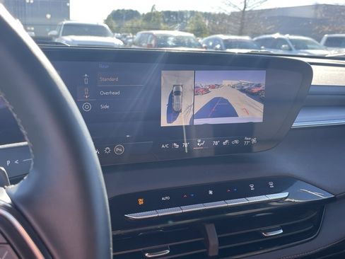 Used 2025 Buick Enclave Sport Touring image 16