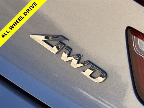 Used 2023 Genesis G80 2.5T image 9