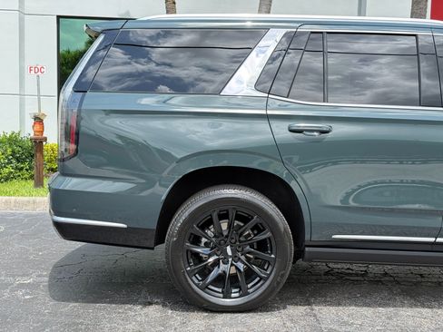 Used 2025 Cadillac Escalade Premium Luxury w/ Touring Package AWD/4WD image 5