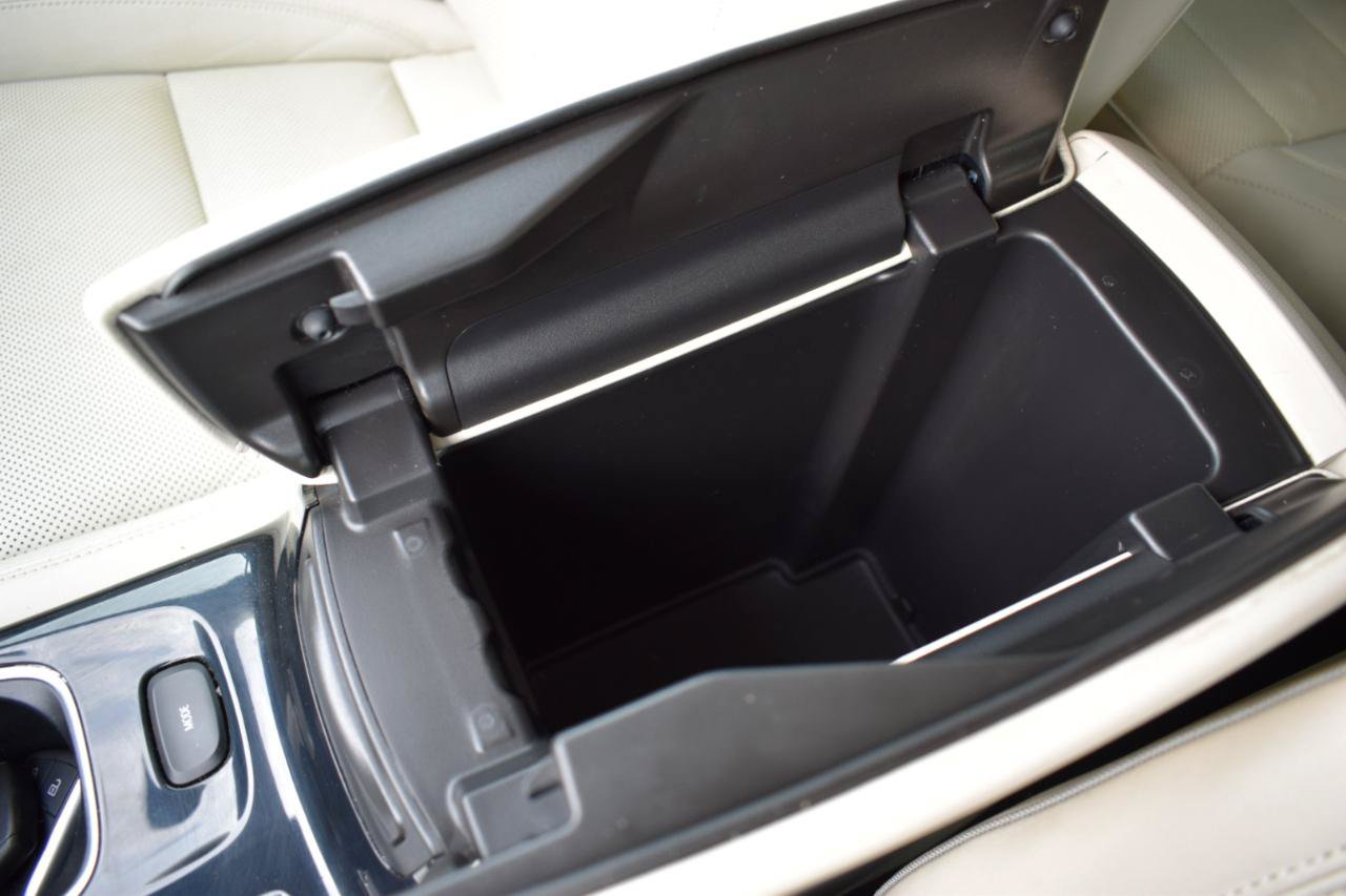 Used 2021 Buick Envision Essence w/ Technology Package I FWD image 36