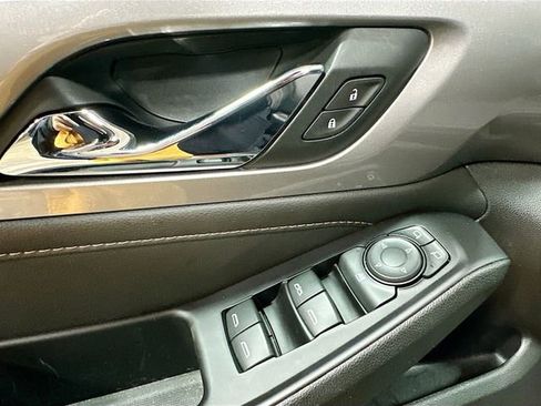 Used 2019 Chevrolet Traverse LT w/ LPO, Floor Liner Package image 18