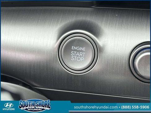 Certified 2025 Hyundai Kona SEL AWD/4WD image 31