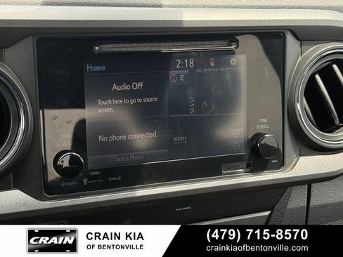 Used 2019 Toyota Tacoma TRD Off-Road w/ Technology Package AWD/4WD image 12