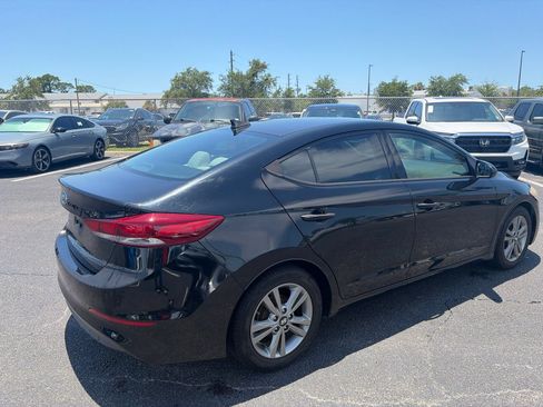 Used 2017 Hyundai Elantra SE FWD image 7
