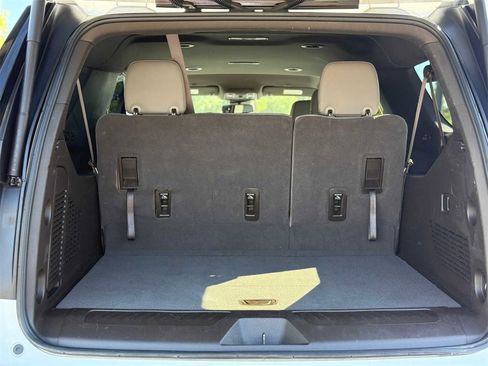Certified 2023 Chevrolet Suburban LT image 13