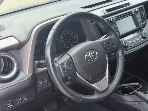 Used 2018 Toyota RAV4 Adventure AWD/4WD image 18