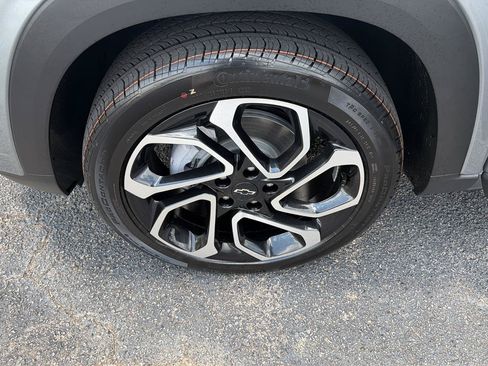 New 2026 Chevrolet Trax RS w/ Driver Confidence Package FWD image 33