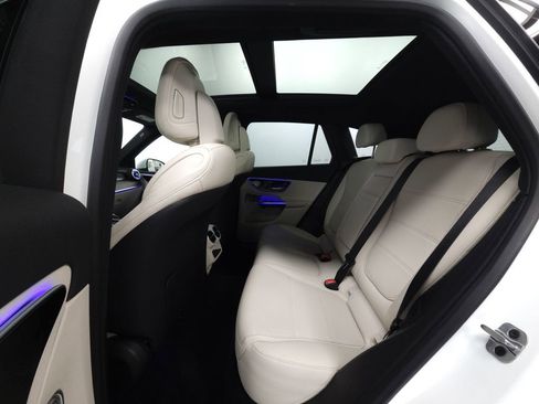 Certified 2026 Mercedes-Benz GLC 300 4MATIC image 27