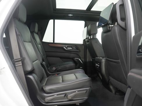 Used 2025 GMC Yukon Denali w/ Denali Reserve Package image 15