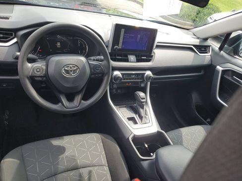Certified 2025 Toyota RAV4 XLE AWD/4WD image 10