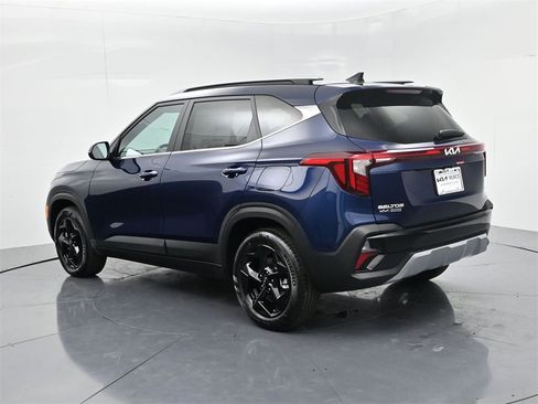 New 2026 Kia Seltos EX w/ EX Sunroof Package image 6