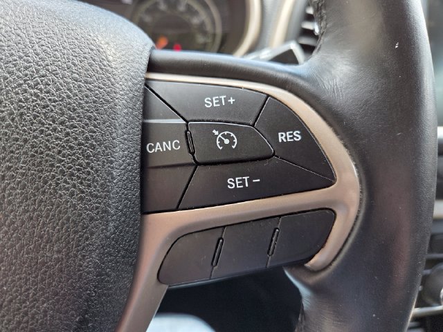Used 2014 Jeep Cherokee Limited FWD image 26