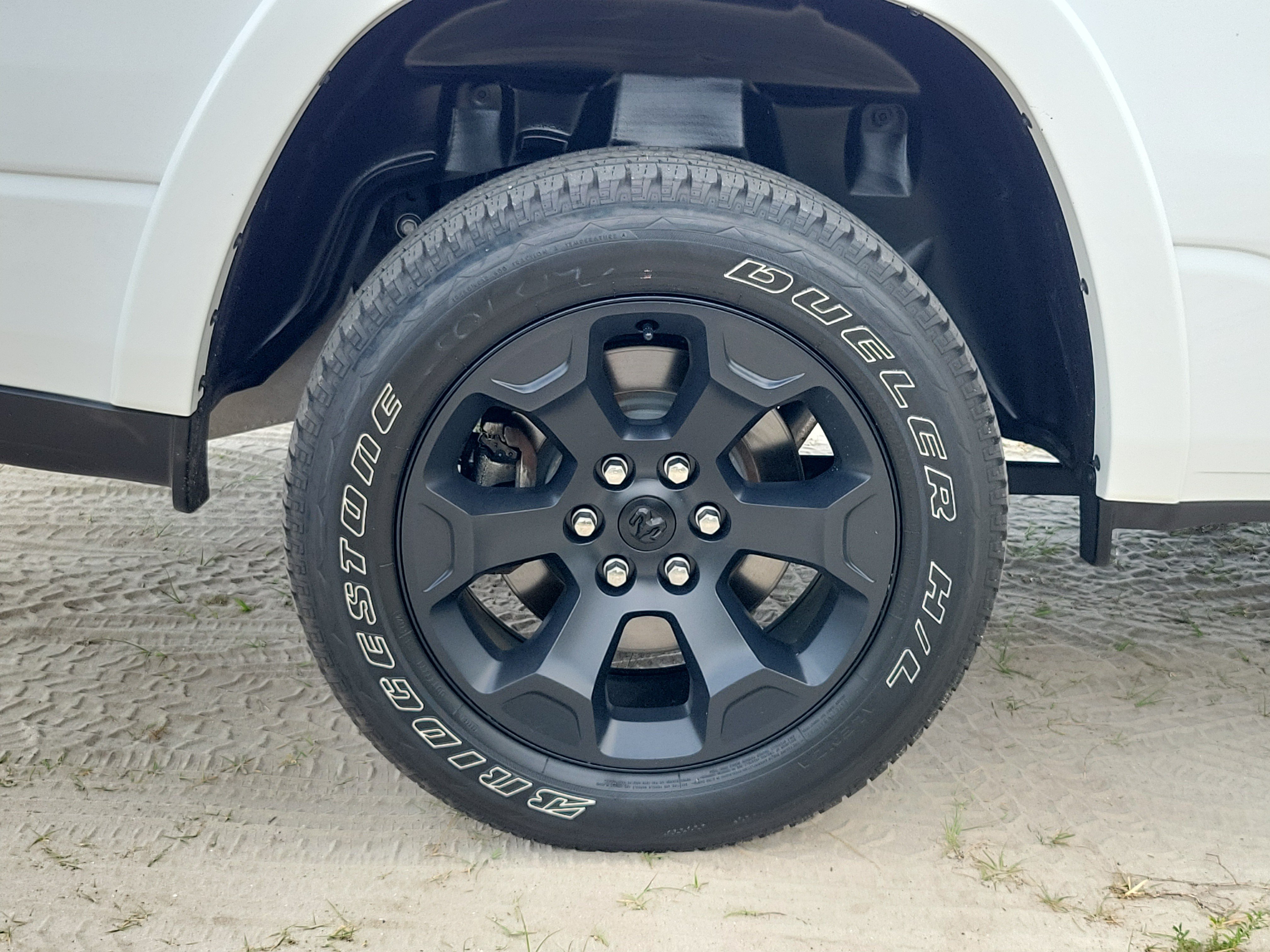 Used 2025 RAM 1500 Big Horn AWD/4WD image 5