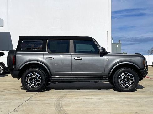 Used 2022 Ford Bronco Outer Banks image 7