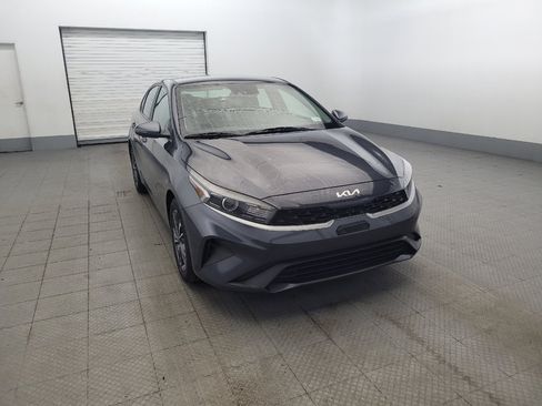Used 2022 Kia Forte LXS w/ LXS Technology Package FWD image 14