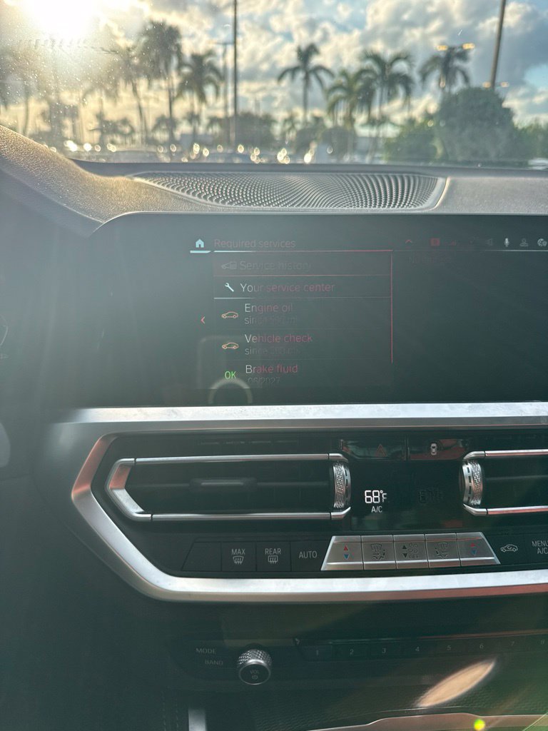 Used 2022 BMW M440i Coupe RWD image 2