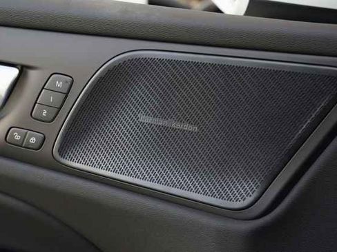 New 2026 Volvo V60 B5 Cross Country Plus w/ Climate Package image 9