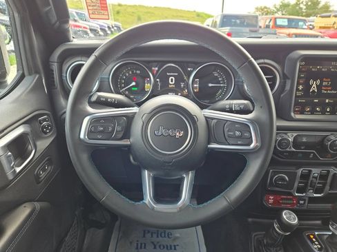 Used 2023 Jeep Wrangler Unlimited Rubicon 4xe AWD/4WD image 18