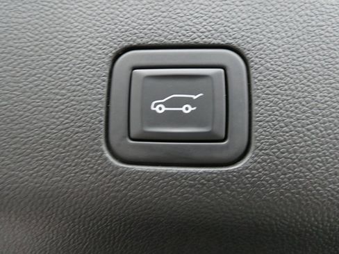 Certified 2024 GMC Yukon XL Denali Ultimate image 20