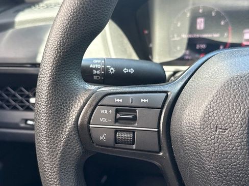 Used 2024 Honda Accord EX image 12