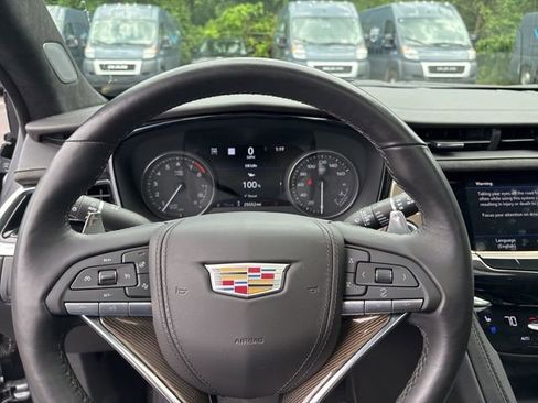 Used 2024 Cadillac XT6 Sport w/ Platinum Package image 22