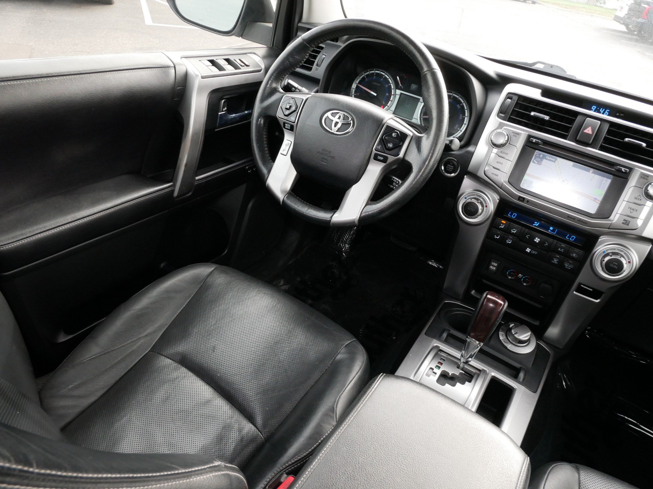 Used 2018 Toyota 4Runner Limited AWD/4WD image 9