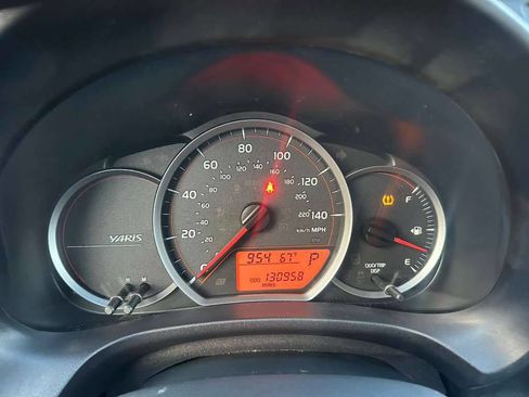 Used 2014 Toyota Yaris LE image 13