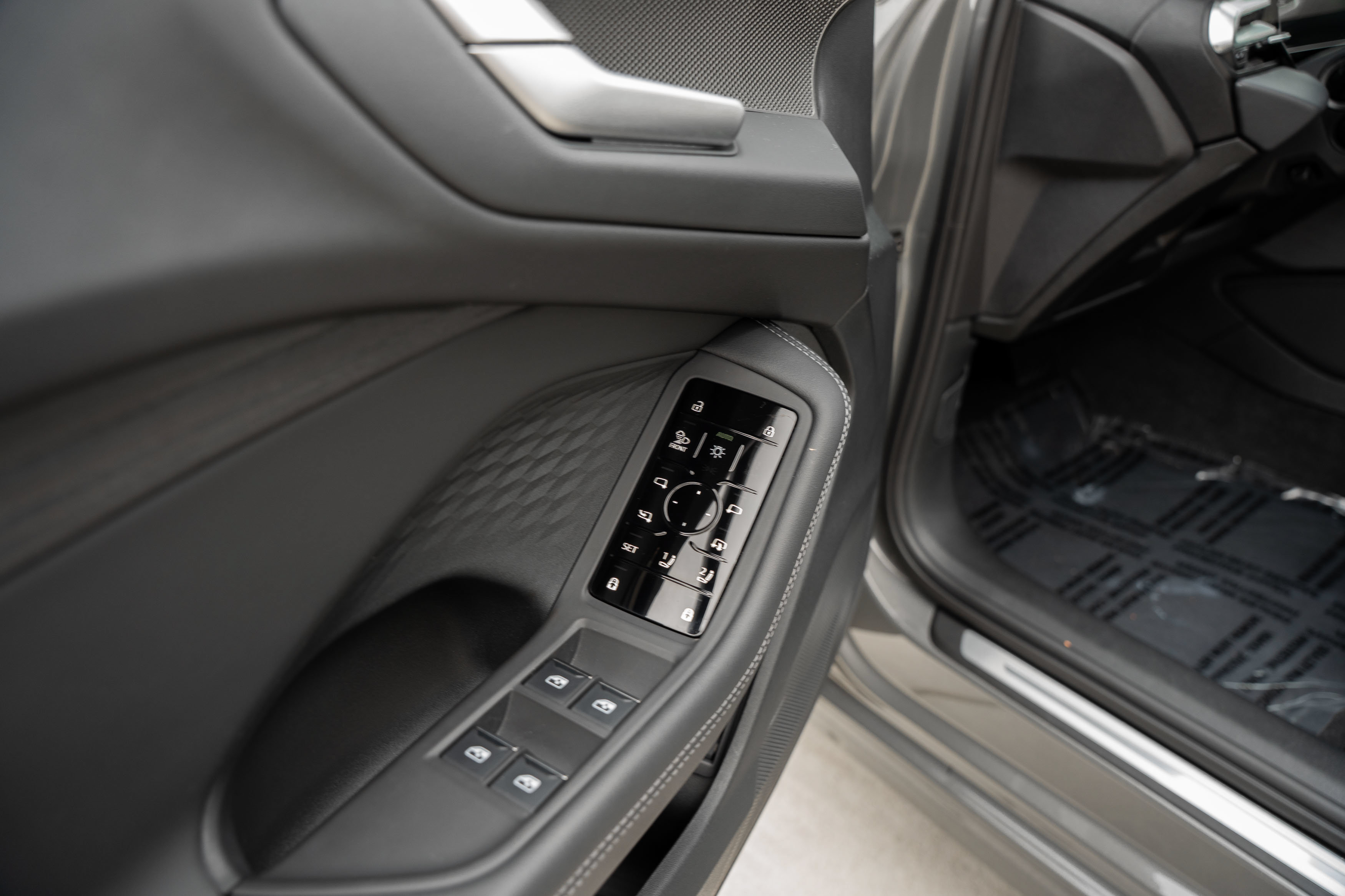 Certified 2025 Audi A5 Prestige AWD/4WD image 9