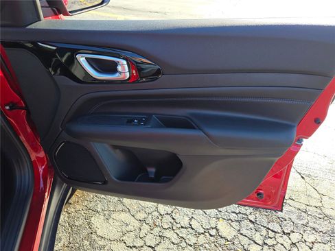 New 2026 Jeep Compass Latitude image 6