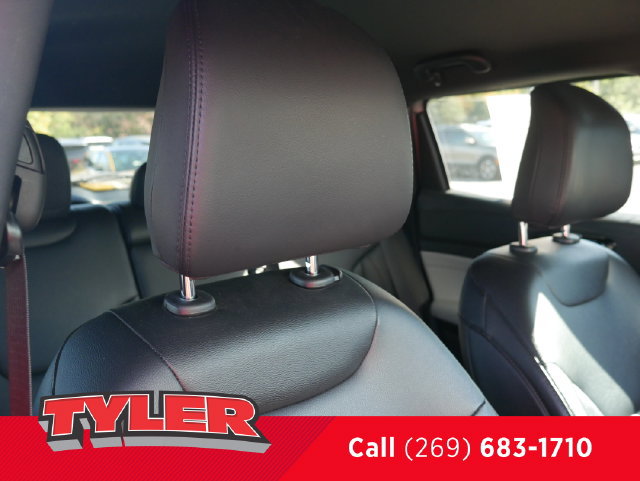 Used 2024 Jeep Compass Limited AWD/4WD image 35