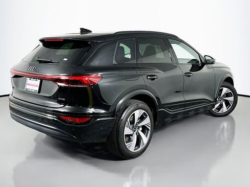Used 2025 Audi Q6 e-tron Premium Plus w/ Premium Plus AWD/4WD image 14