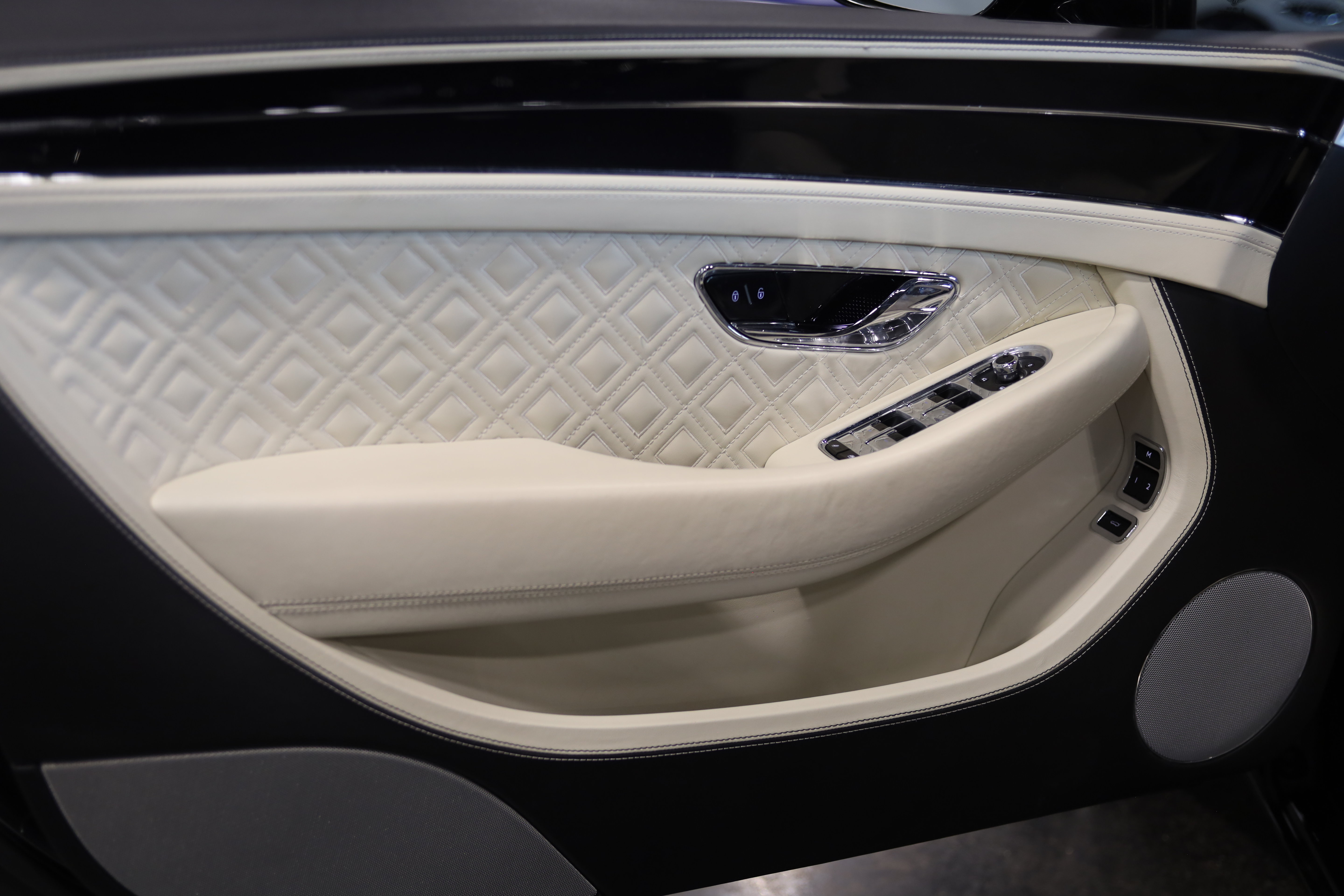Used 2020 Bentley Continental GT AWD/4WD image 13