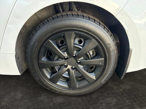 Used 2024 Toyota Corolla LE FWD image 39