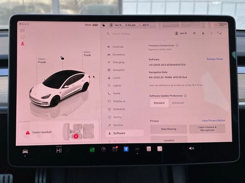 Used 2022 Tesla Model 3 Performance image 43