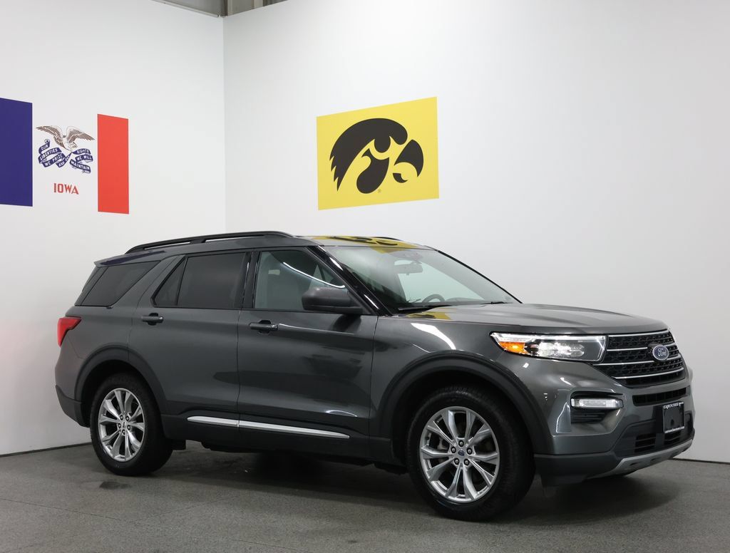 Used 2020 Ford Explorer XLT w/ Equipment Group 202A AWD/4WD image 1