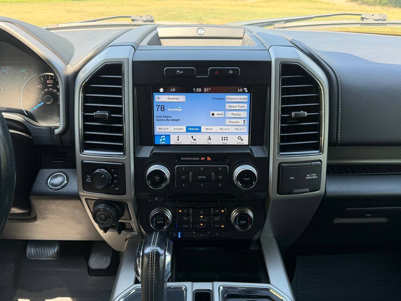 Used 2018 Ford F150 Lariat w/ Equipment Group 502A Luxury AWD/4WD image 16