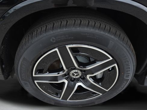 New 2026 Mercedes-Benz GLC 300 image 9