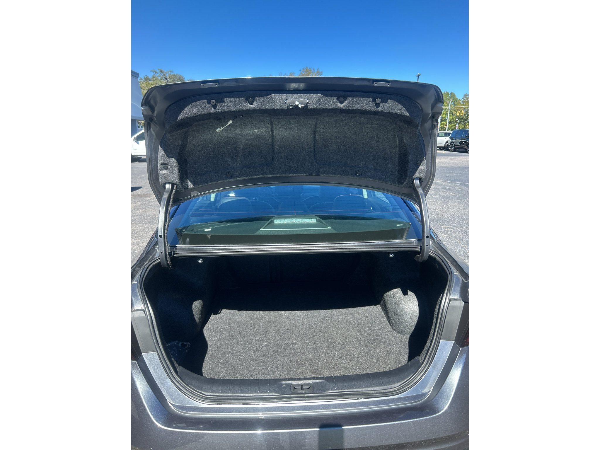 Used 2026 Nissan Altima 2.5 SR FWD image 8