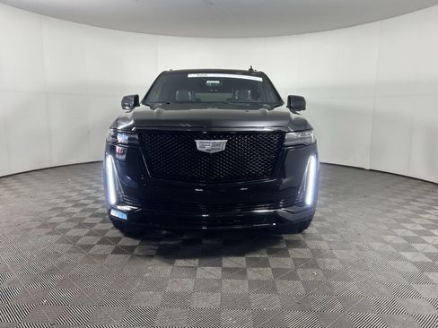 Used 2023 Cadillac Escalade ESV Sport w/ LPO, ONYX Package image 2