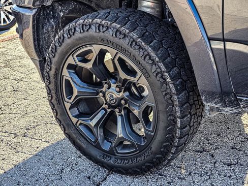 Used 2022 RAM 1500 Limited AWD/4WD image 7