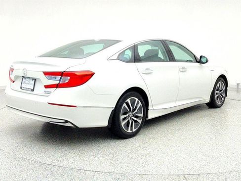 Used 2019 Honda Accord Touring image 5